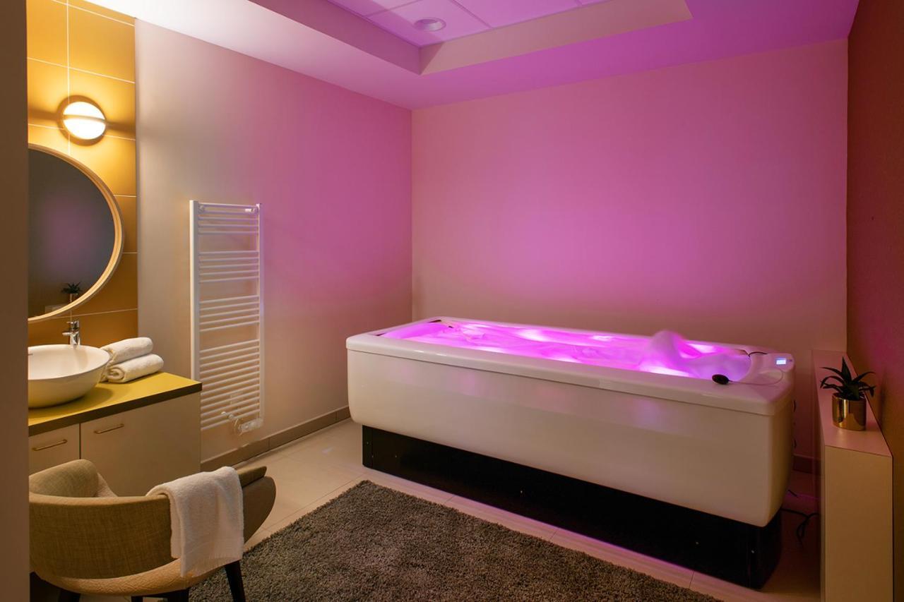 Le Criterium Aparthotel Ecouflant Luaran gambar